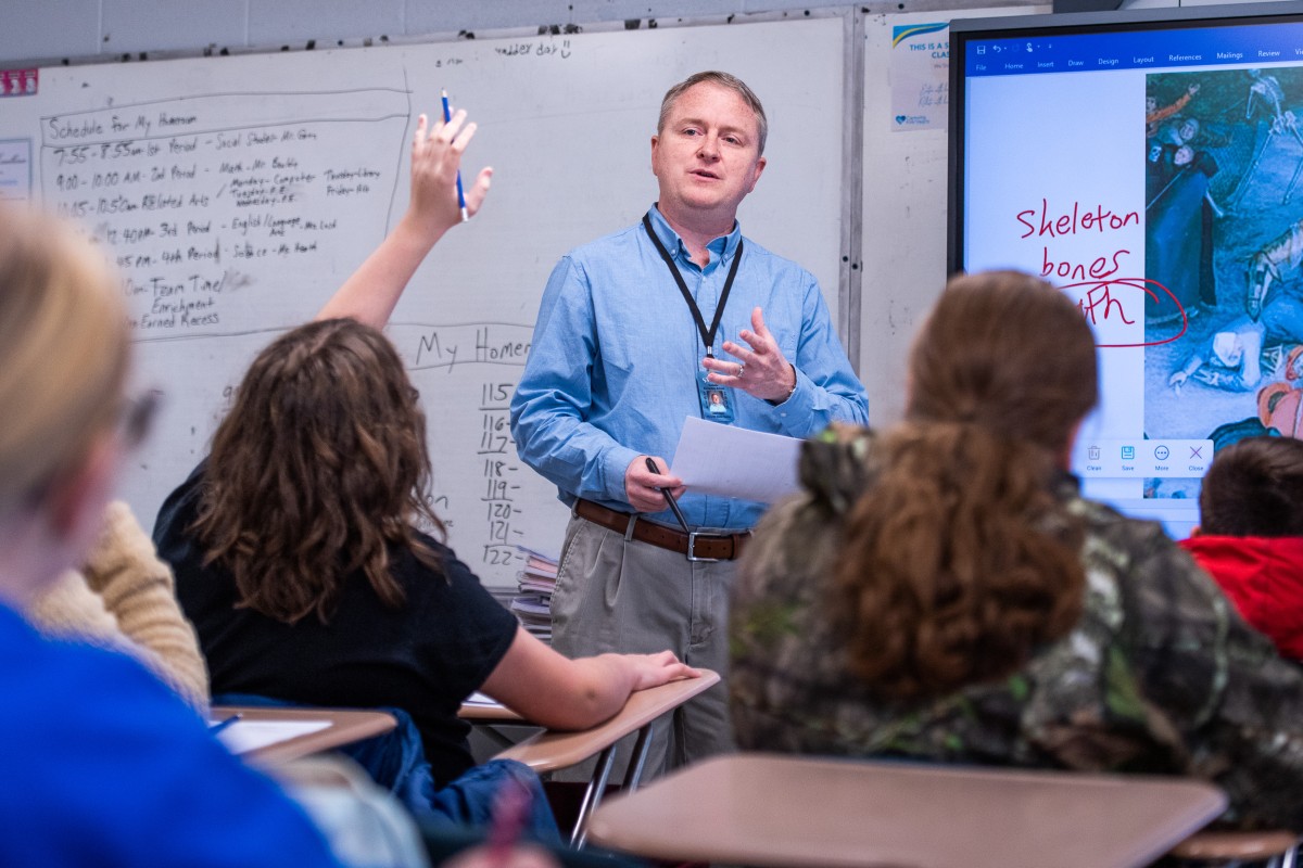 Eastside Elementary School Selected as Finalist for National Institute for Excellence in Teaching’s Founder’s Award, $10,000 Cash Prize