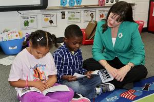 andice mcqueen reads with students